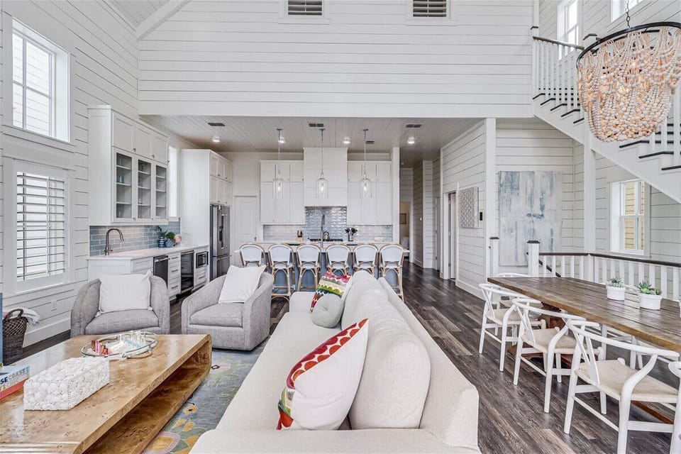 House (5 Bedrooms) | Interior
