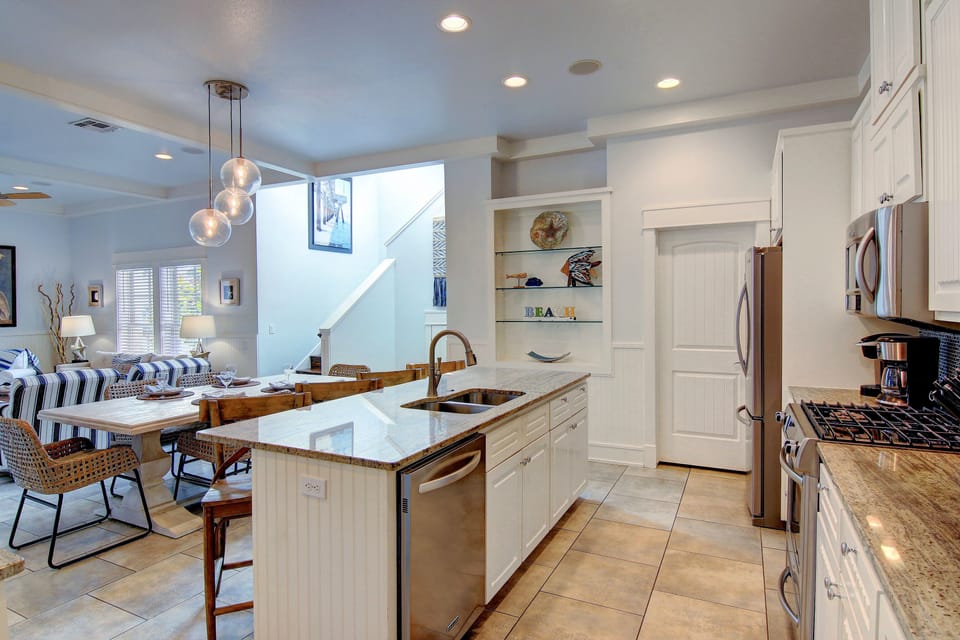 House (4 Bedrooms) | Interior