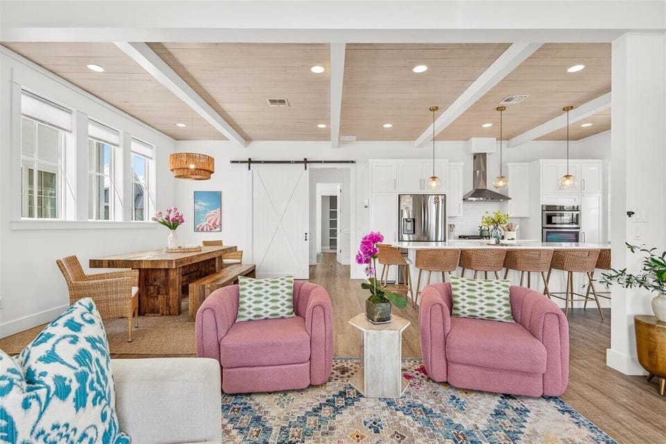 House (5 Bedrooms) | Interior