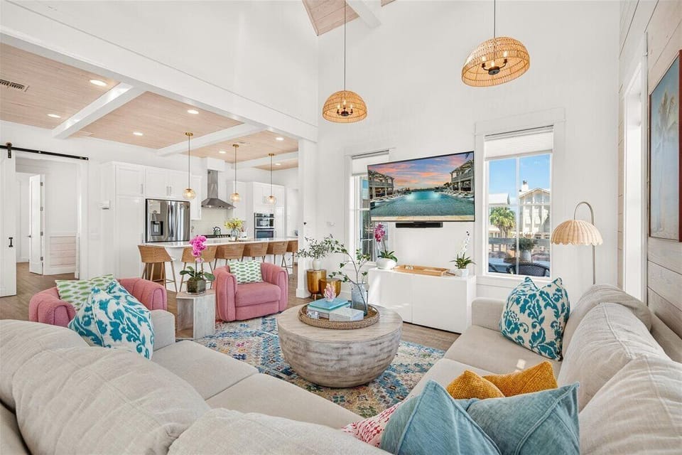House (5 Bedrooms) | Interior