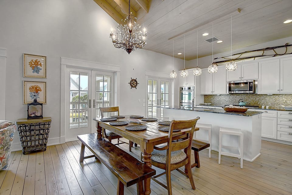 House (5 Bedrooms) | Interior