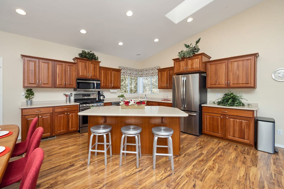 Kitchen island