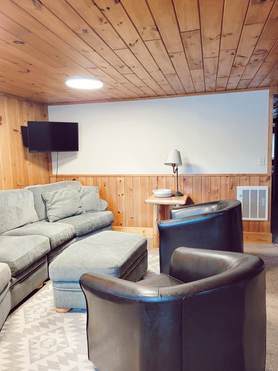 Cabin 3 | Living Area