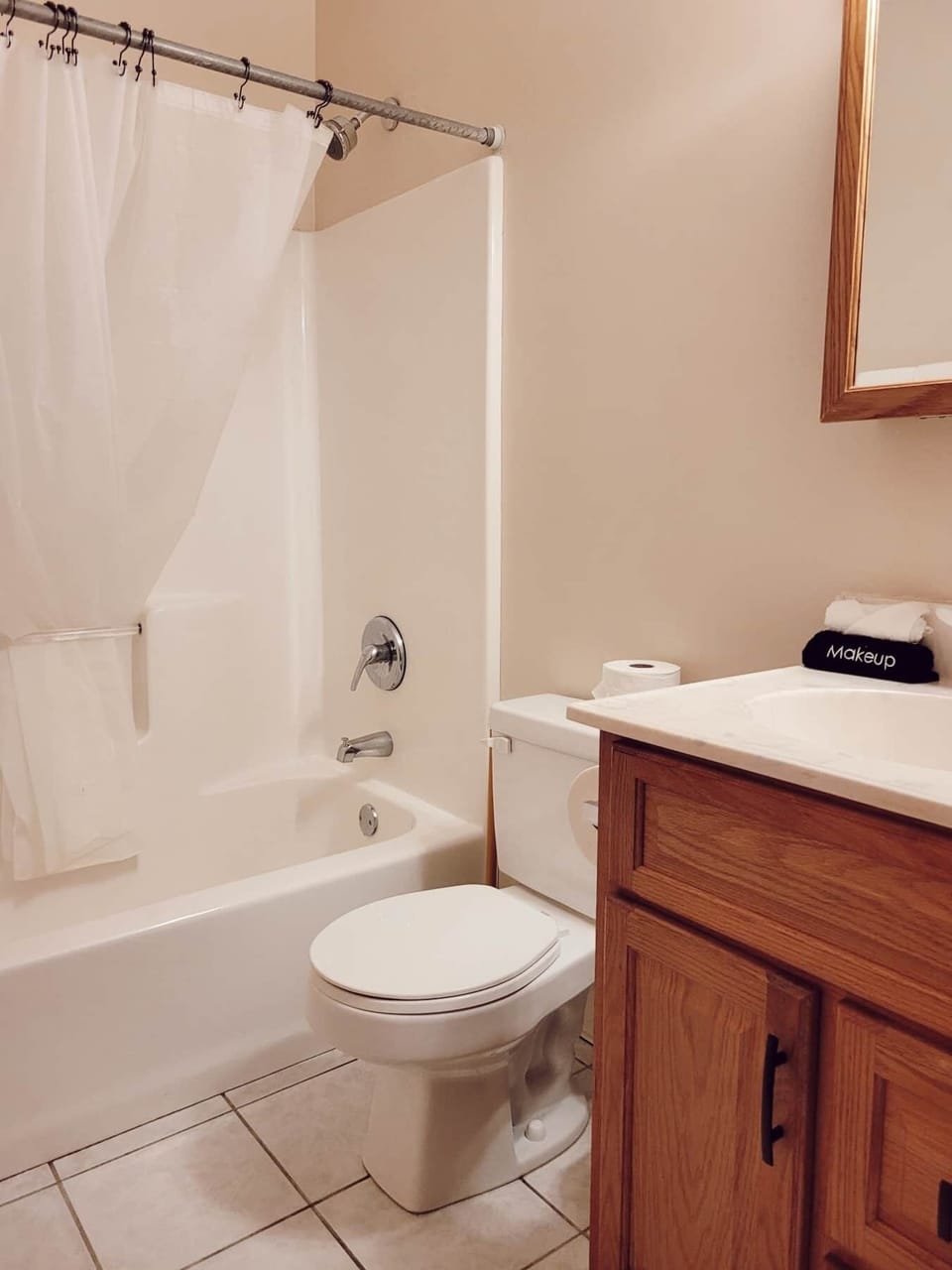 Cabin 8 | Bathroom