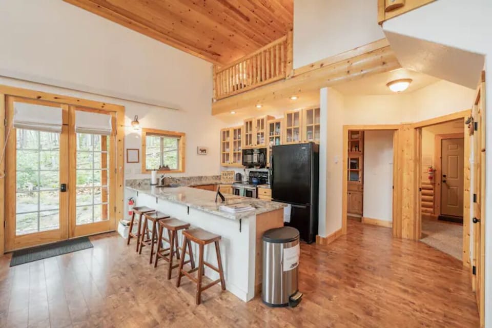 The kitchen has everything you need.