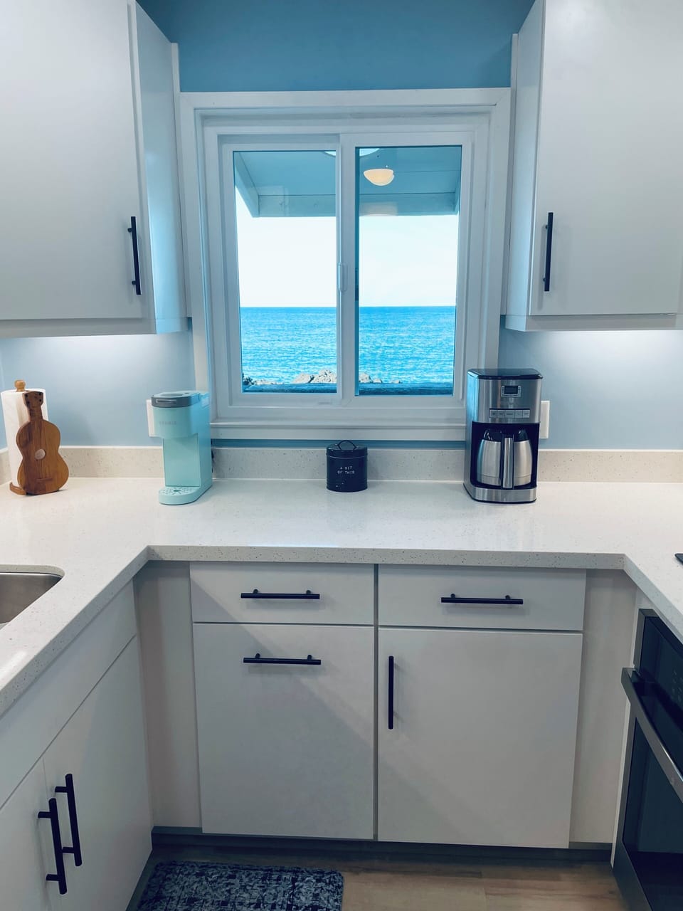 What a view to enjoy while working in kitchen