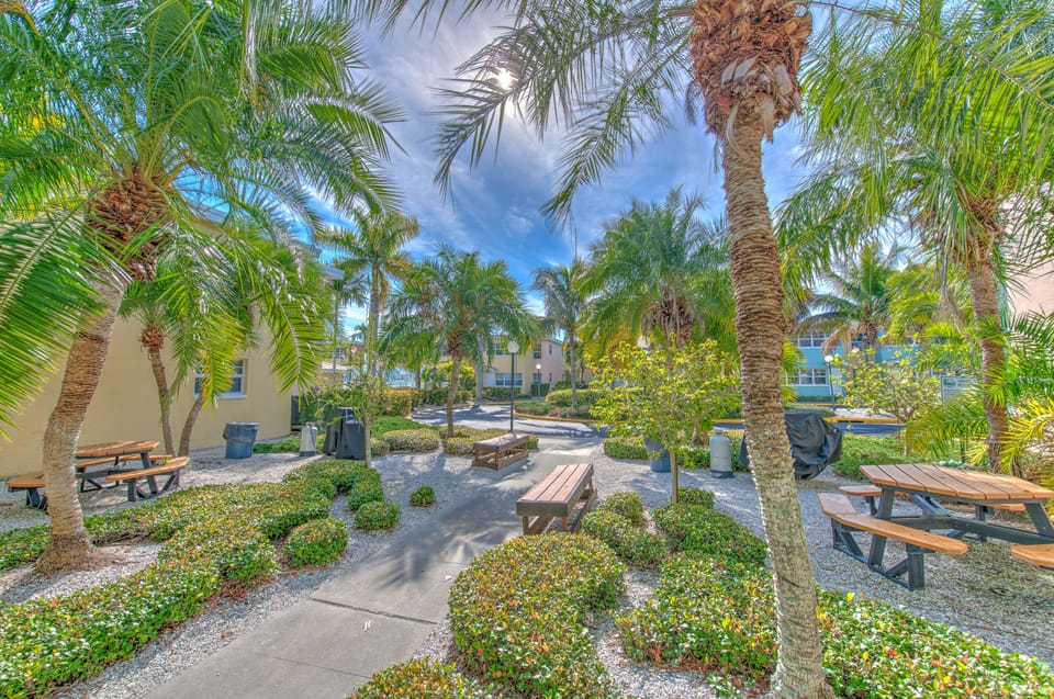 Lush tropical grounds on the 5 acre resort