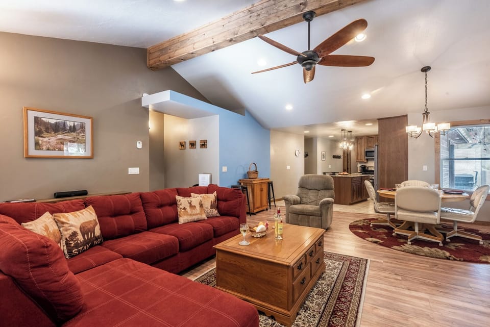 Studio (3 Bedrooms) | Property amenity