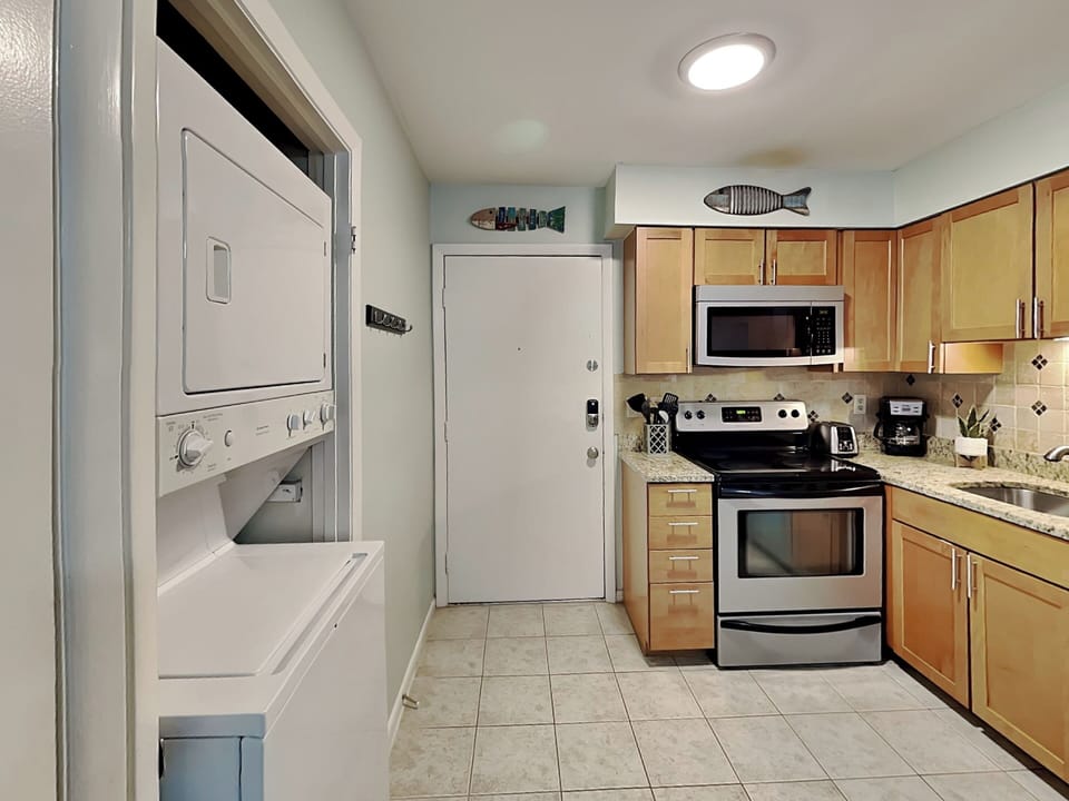 Condo (2 Bedrooms) | Property amenity