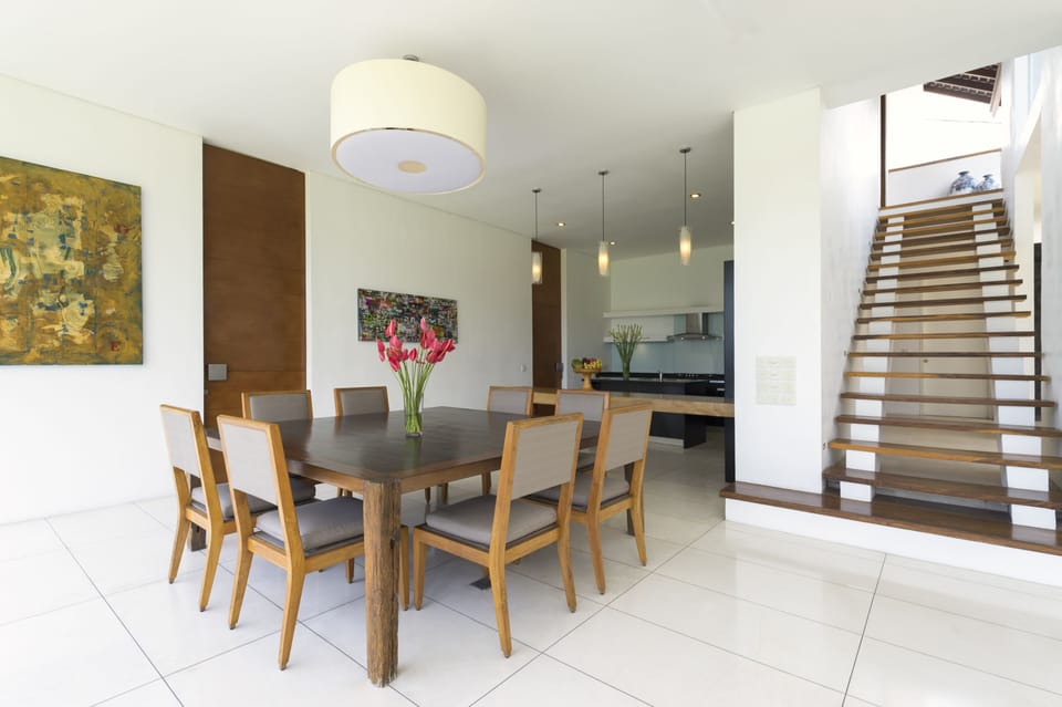 4BR Luxury Villa | Lap & Children's Pool, Events Ready, Concierge, Chef on Request | Dining room