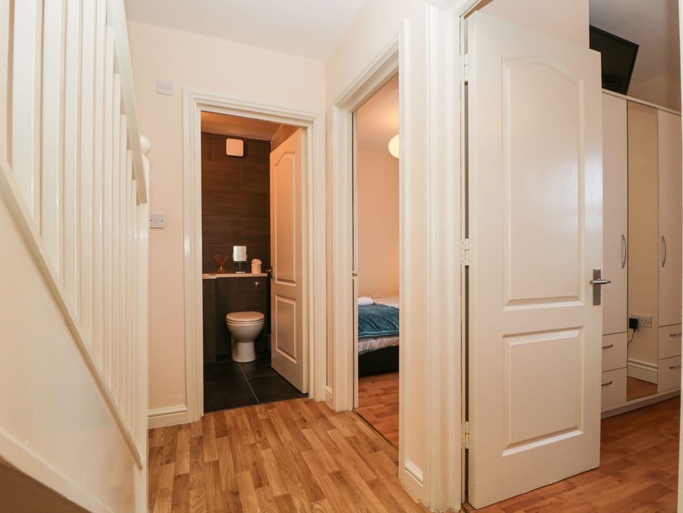 Cottage | 2 bedrooms, individually decorated, individually furnished, free WiFi
