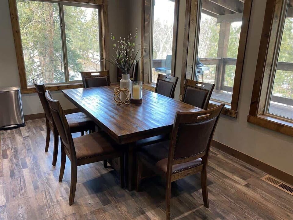 Dining table 