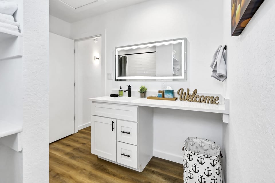 Large vanity space in the bathroom