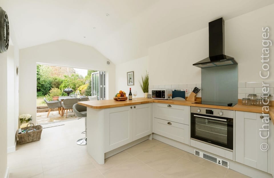 Cottage | Interior