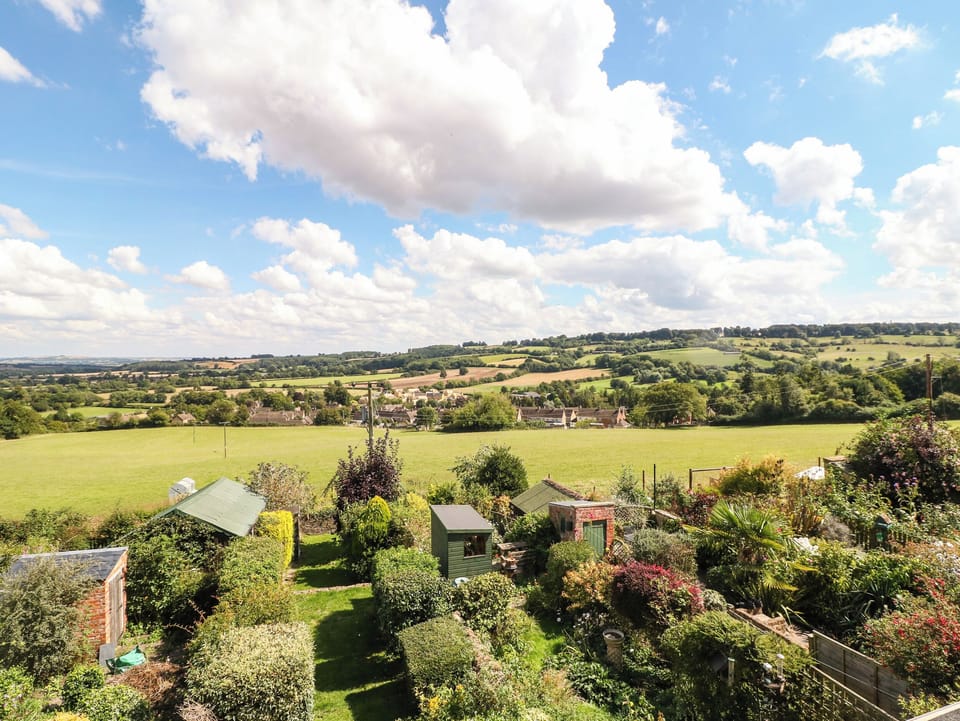 Cottage | Property grounds