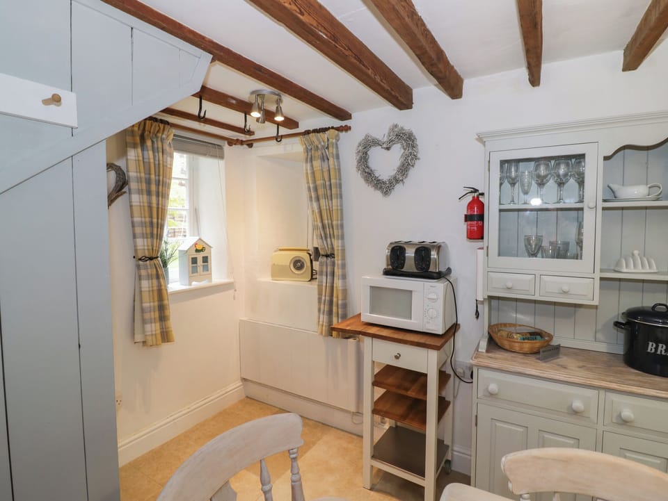 Cottage | Interior