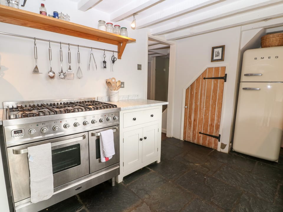 Cottage | Interior
