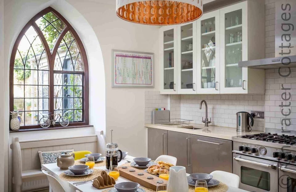 Cottage | Interior