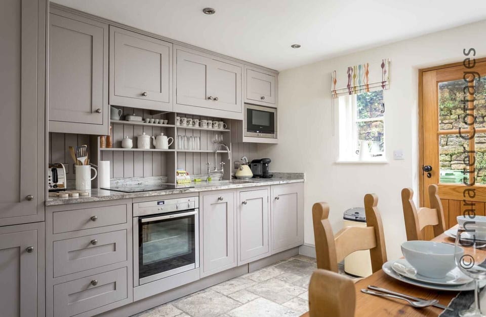 Cottage | Interior