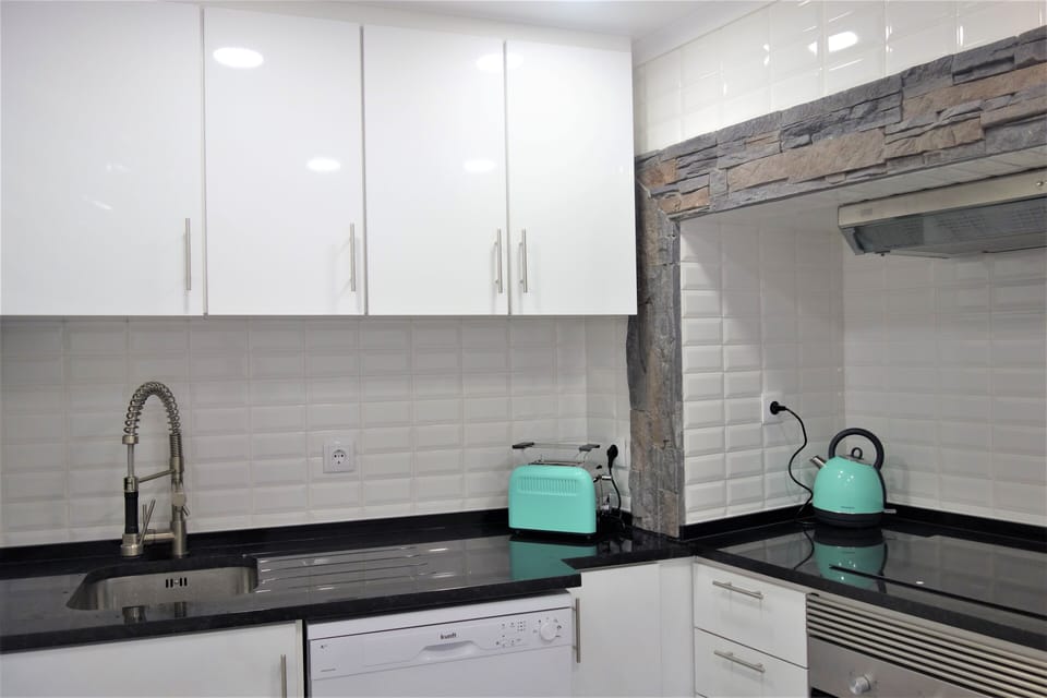 Apartment | Private kitchen | Oven, stovetop, dishwasher, toaster