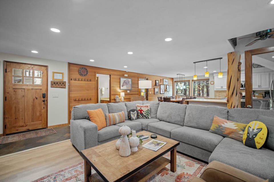 4 Fawn Lane-12