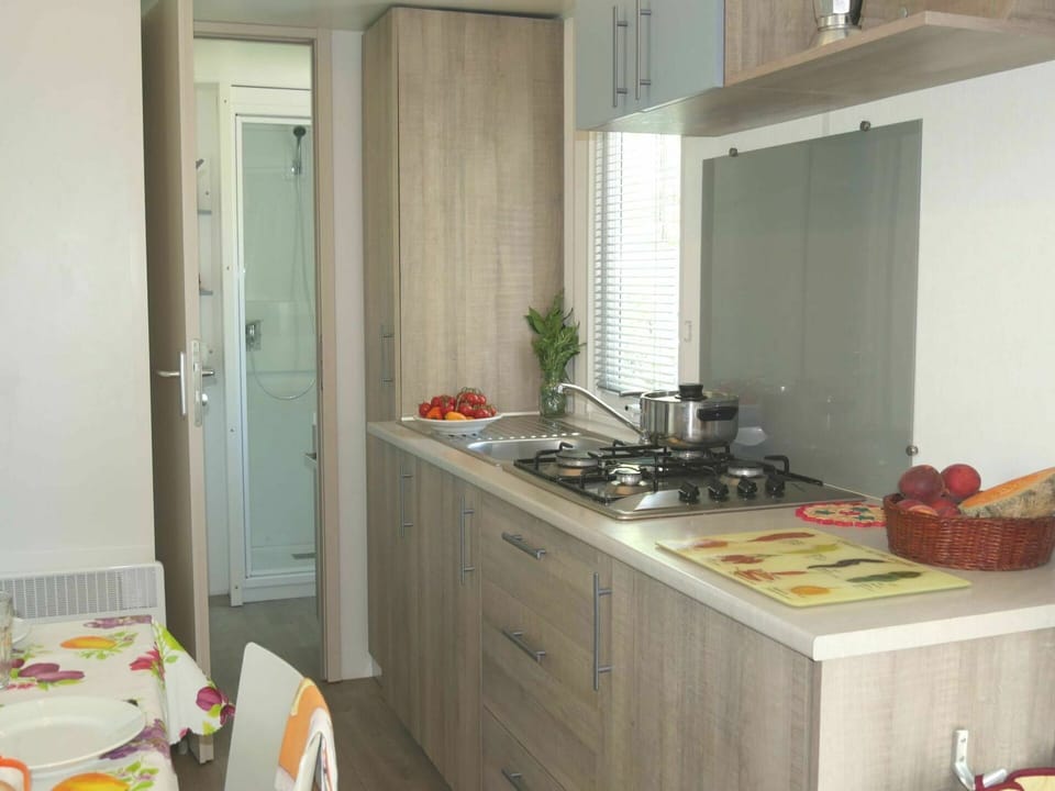Cabinetry, Property, Furniture, Countertop, Building, Sink, Wood, Interior Design, Kitchen, Tap