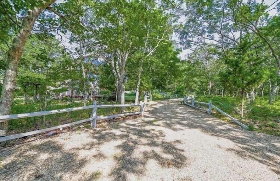 Private driveway with lots of ample parking.