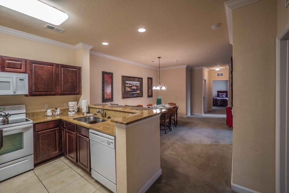 Condo (1361 Tuscana) | Exterior