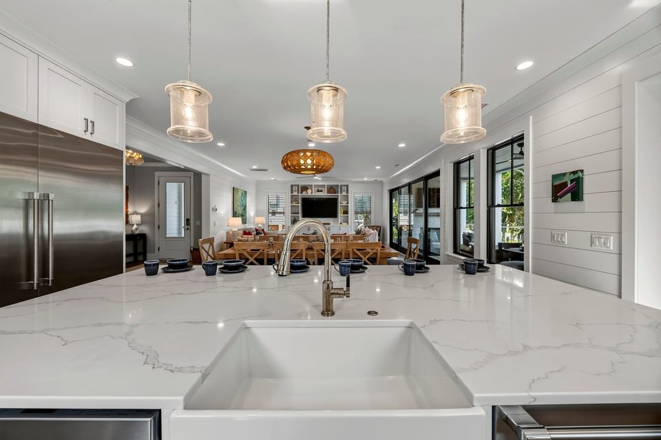Fully Equipped Chef's Kitchen