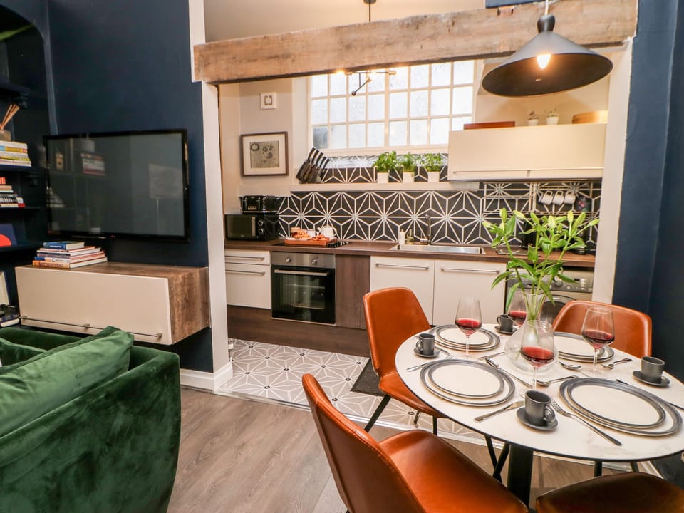 Cottage | Interior