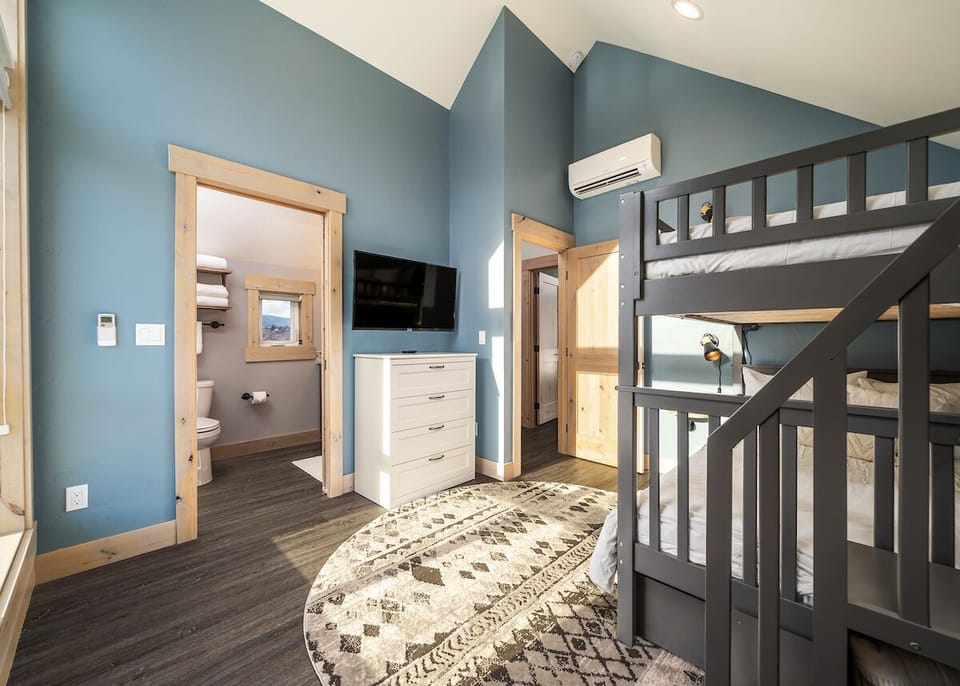 Bunk Room