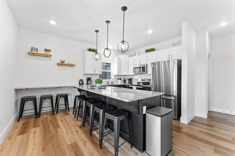 House, Multiple Bedrooms | Private kitchen | Coffee/tea maker, fridge, oven, toaster