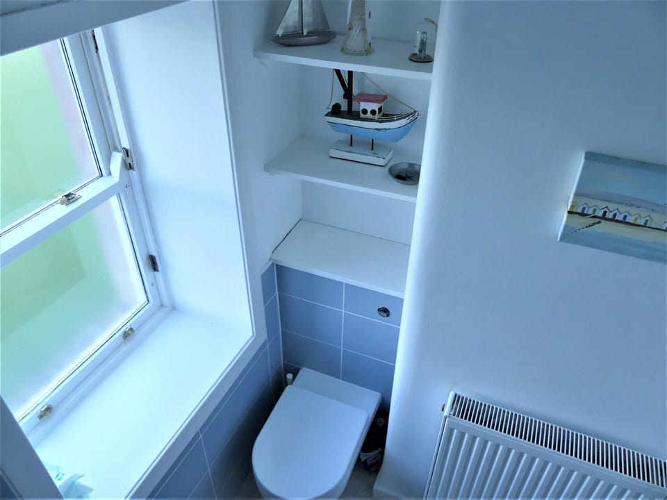Charming Cottage in North Berwick With Sea Views House in North Berwick