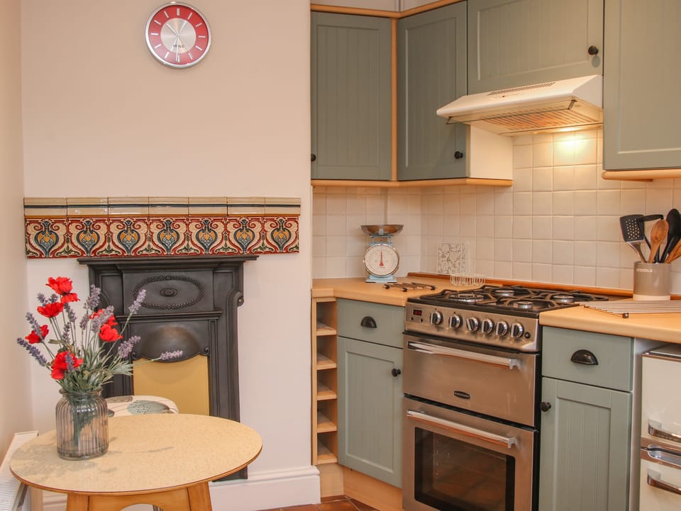 Cottage | Interior