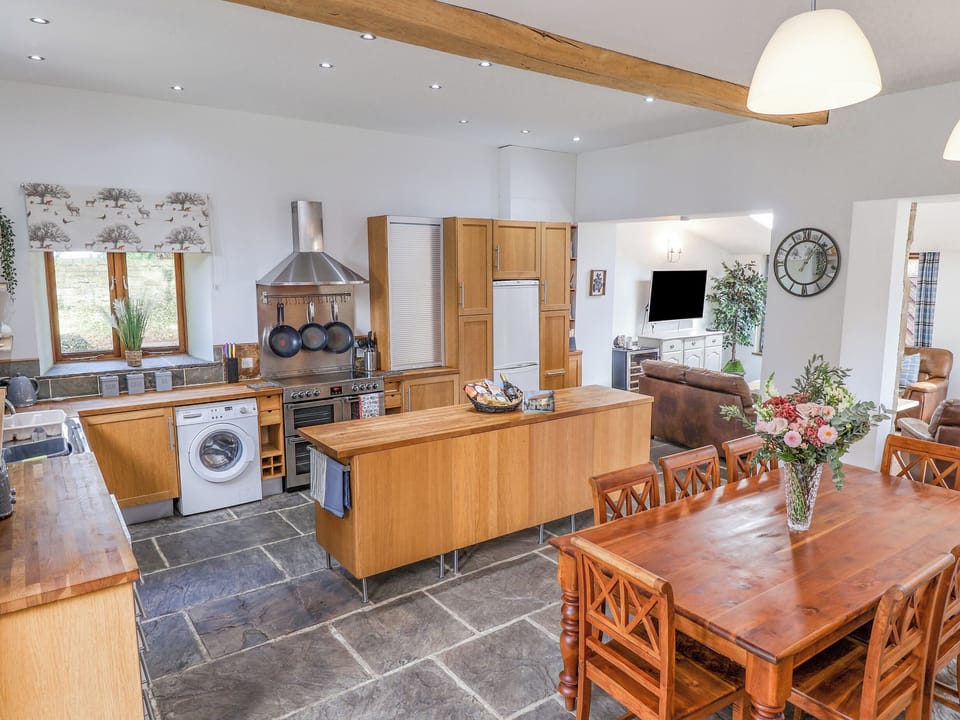 Cottage | Interior