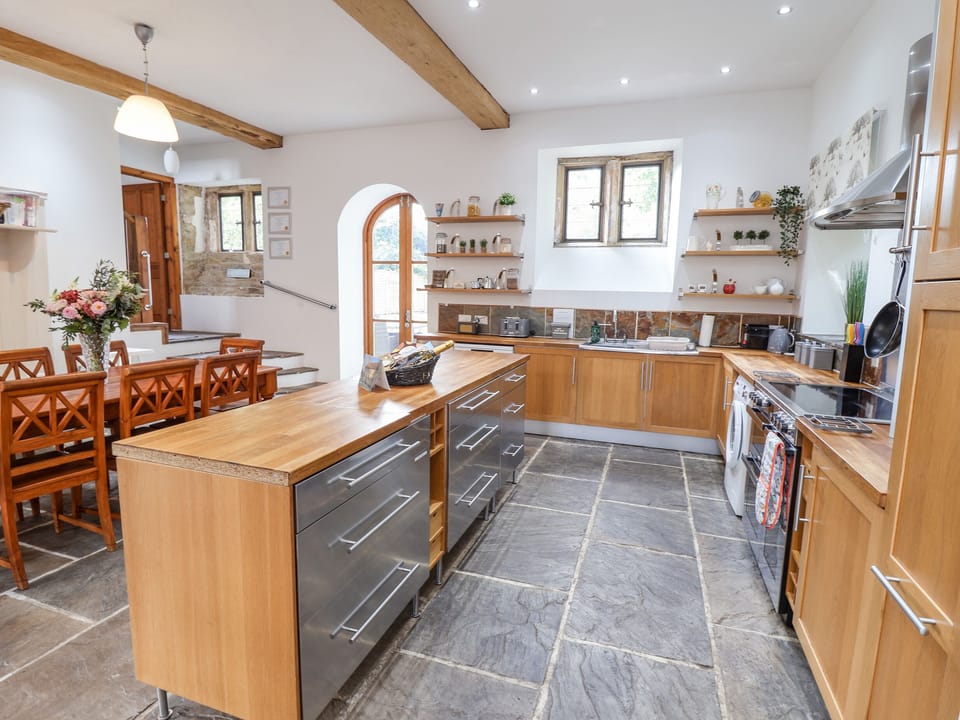 Cottage | Interior