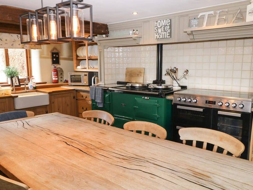Cottage | Interior