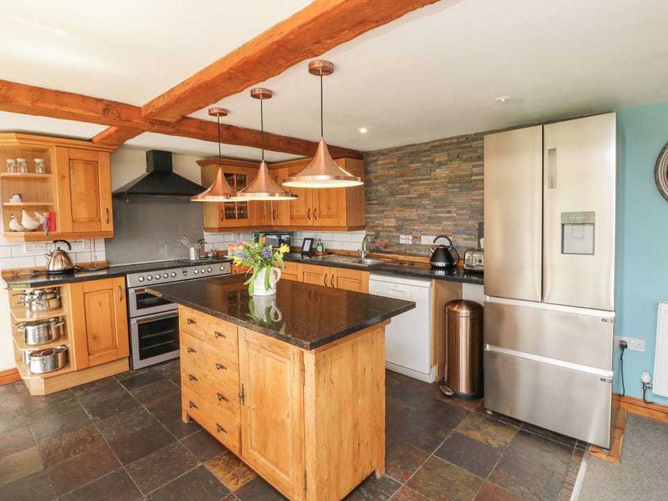Fridge, microwave, dishwasher, electric kettle
