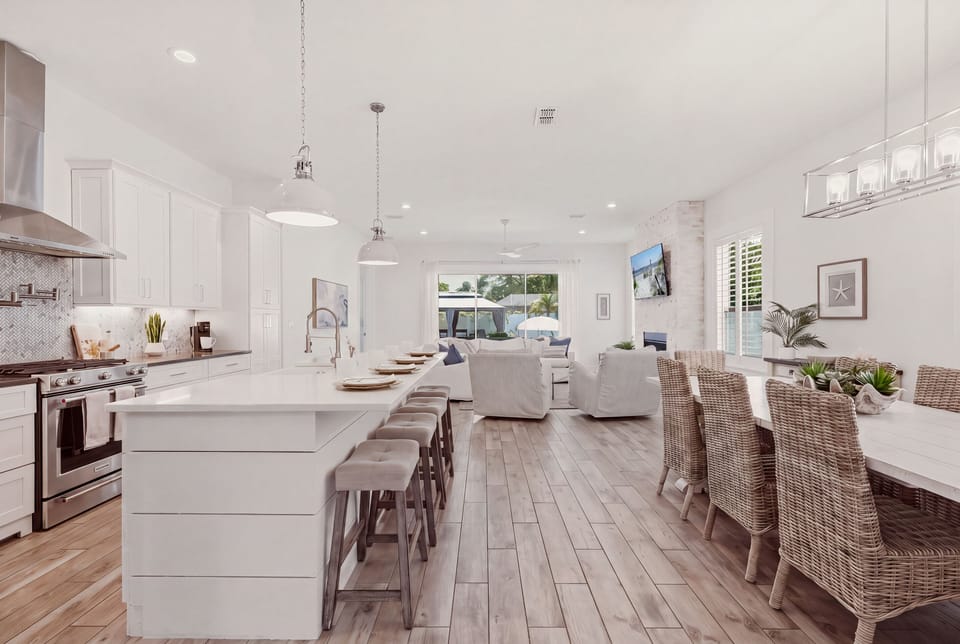 Bright. spacious, open concept living areas.