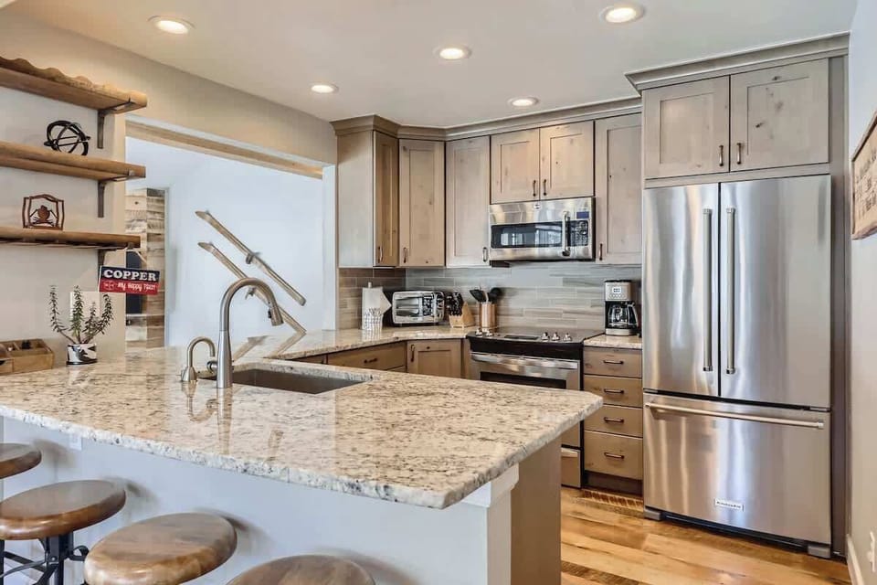 Fully stocked kitchen. Just bring your food!