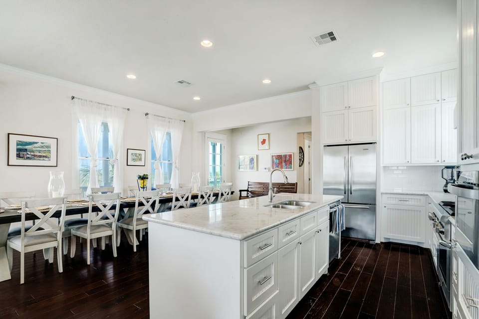Kitchen opens up to the dining room making it easy to entertain guests