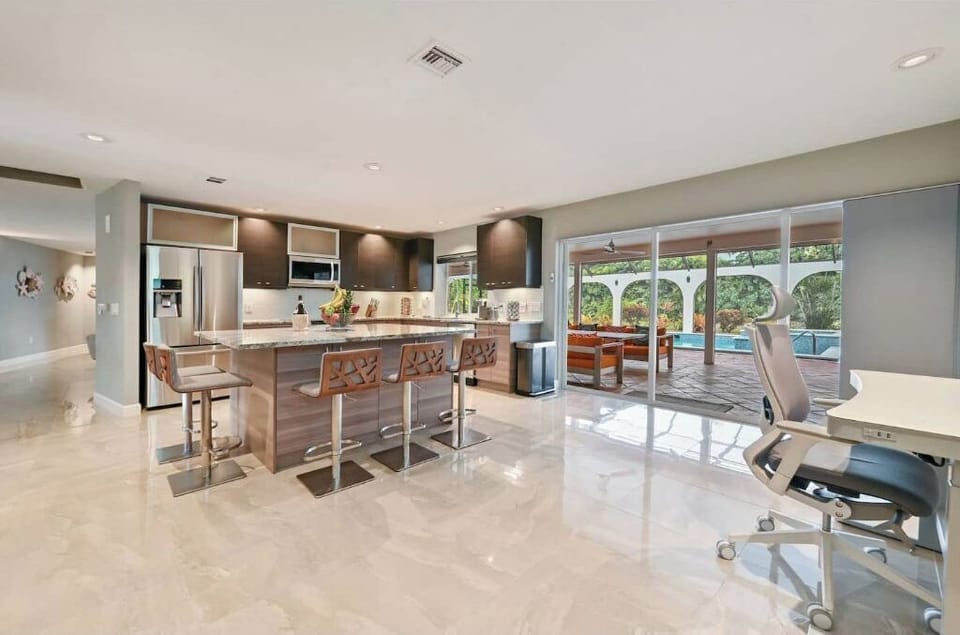 Private kitchen
