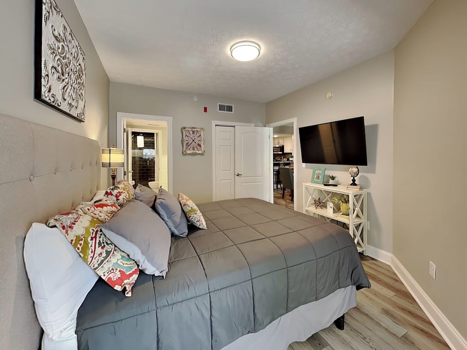 Lazy Bears Den 2103 by Jackson Mountain Rentals Apartment in Pigeon Forge