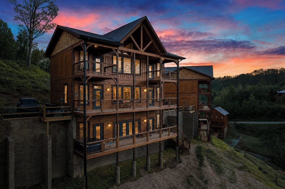Welcome to Shangrila Views - a newly built cabin conveniently located off the main road between Pigeon Forge and Gatlinburg.