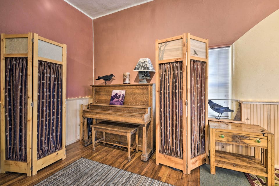 Studio | Antique Piano