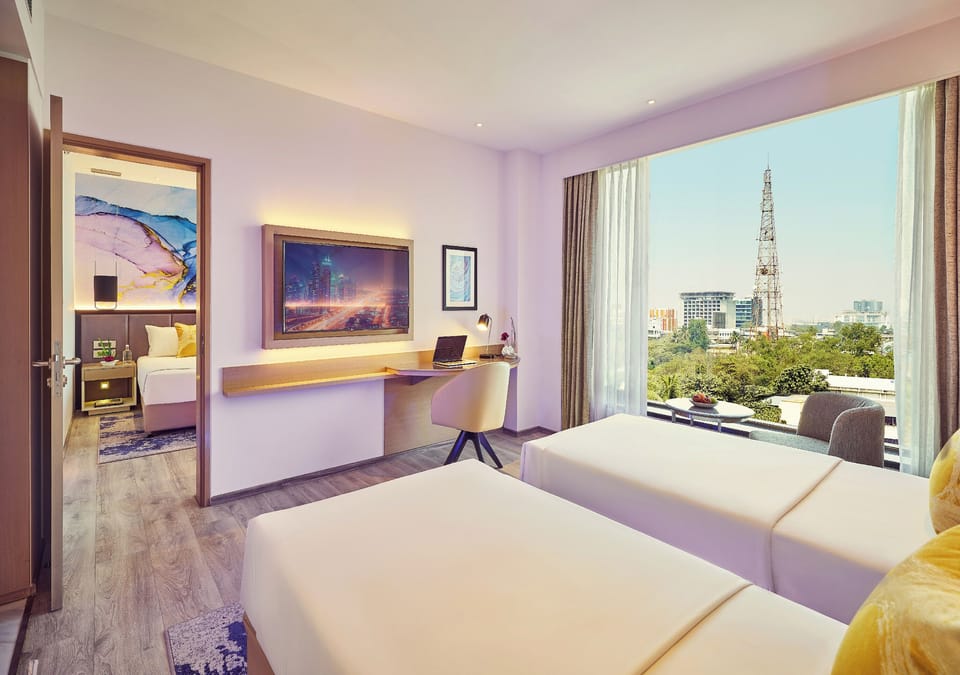 Superior Room Twin Bed | Premium bedding, memory foam beds, minibar, in-room safe