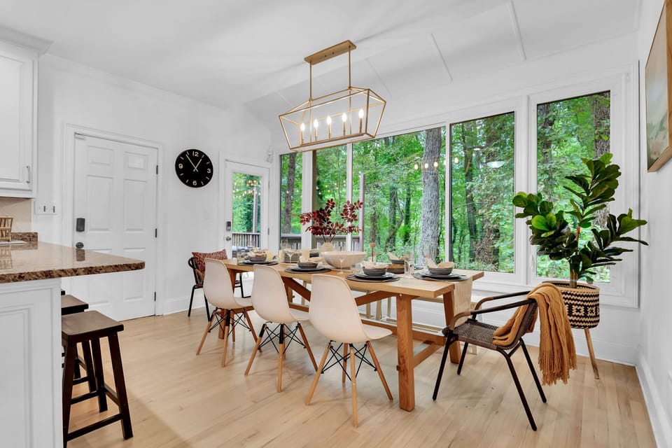 "It’s a beautiful home with a lot of thought into design and amenities. It’s also very centrally located to the rest of Atlanta, but also has a privacy of Stone Mountain. The entire family enjoyed their stay", Amin, May 2023