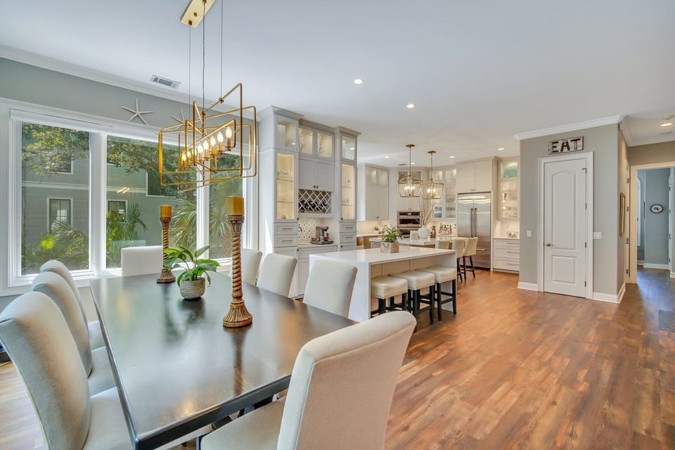 Dining area (1)