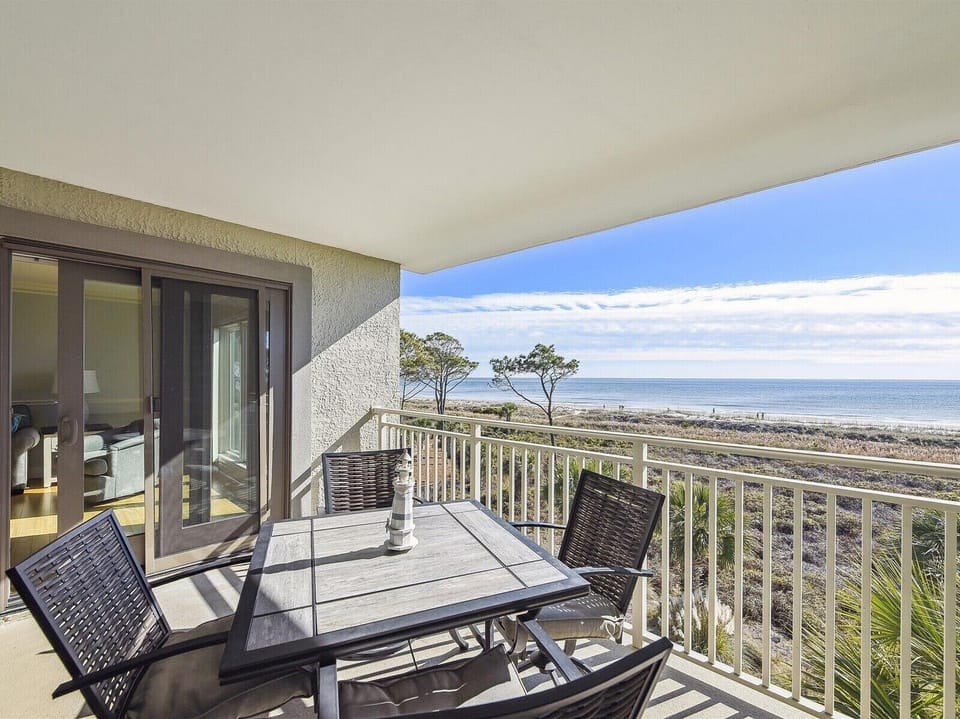 Private 4th Floor Balcony with Direct Ocean Views at 404 Shorewood