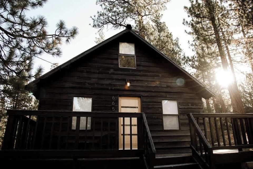 Welcome to Black Knight Cabin